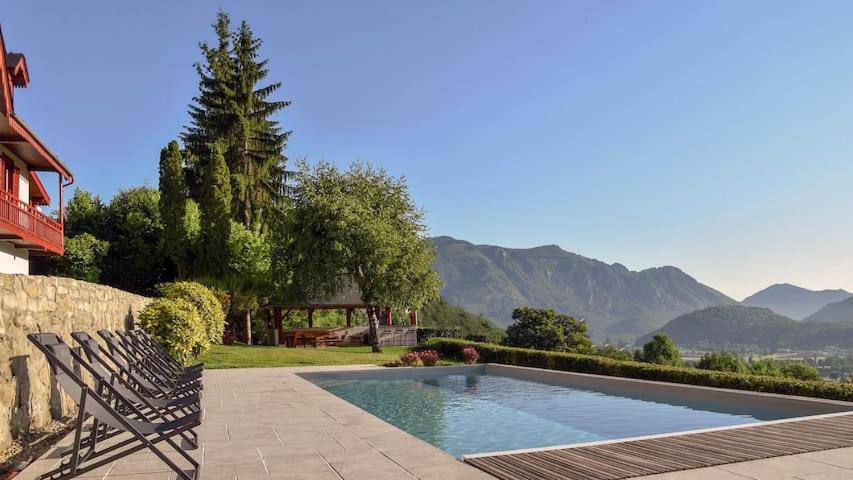 Le Chalet Des Pyrenees St Savin Saint-Savin  Bagian luar foto